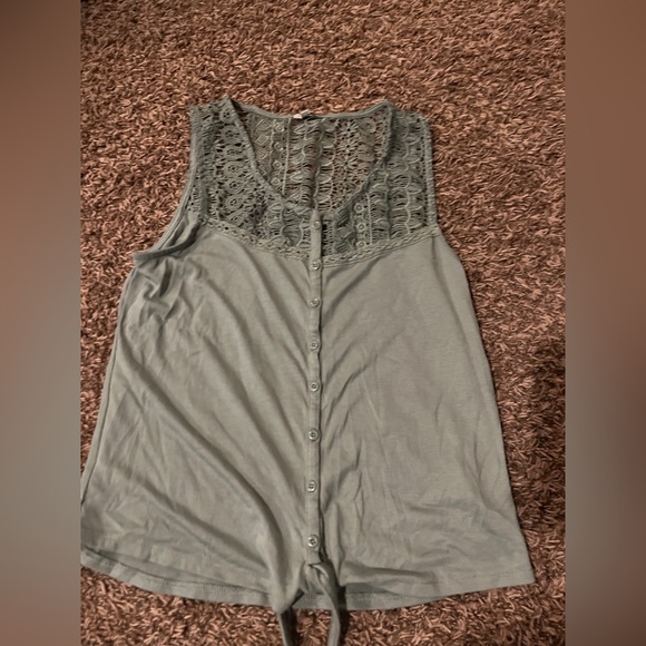 lKismet Sage Button Down Shirt - Picture 3 of 5